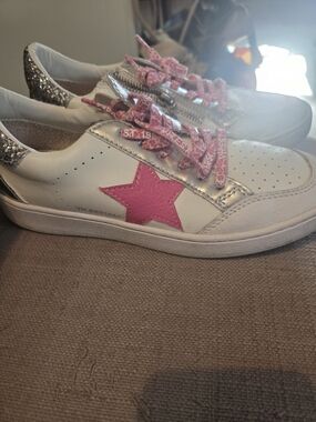 Womens Vintage Havana Sneakers with Pink Star and Silver Trim